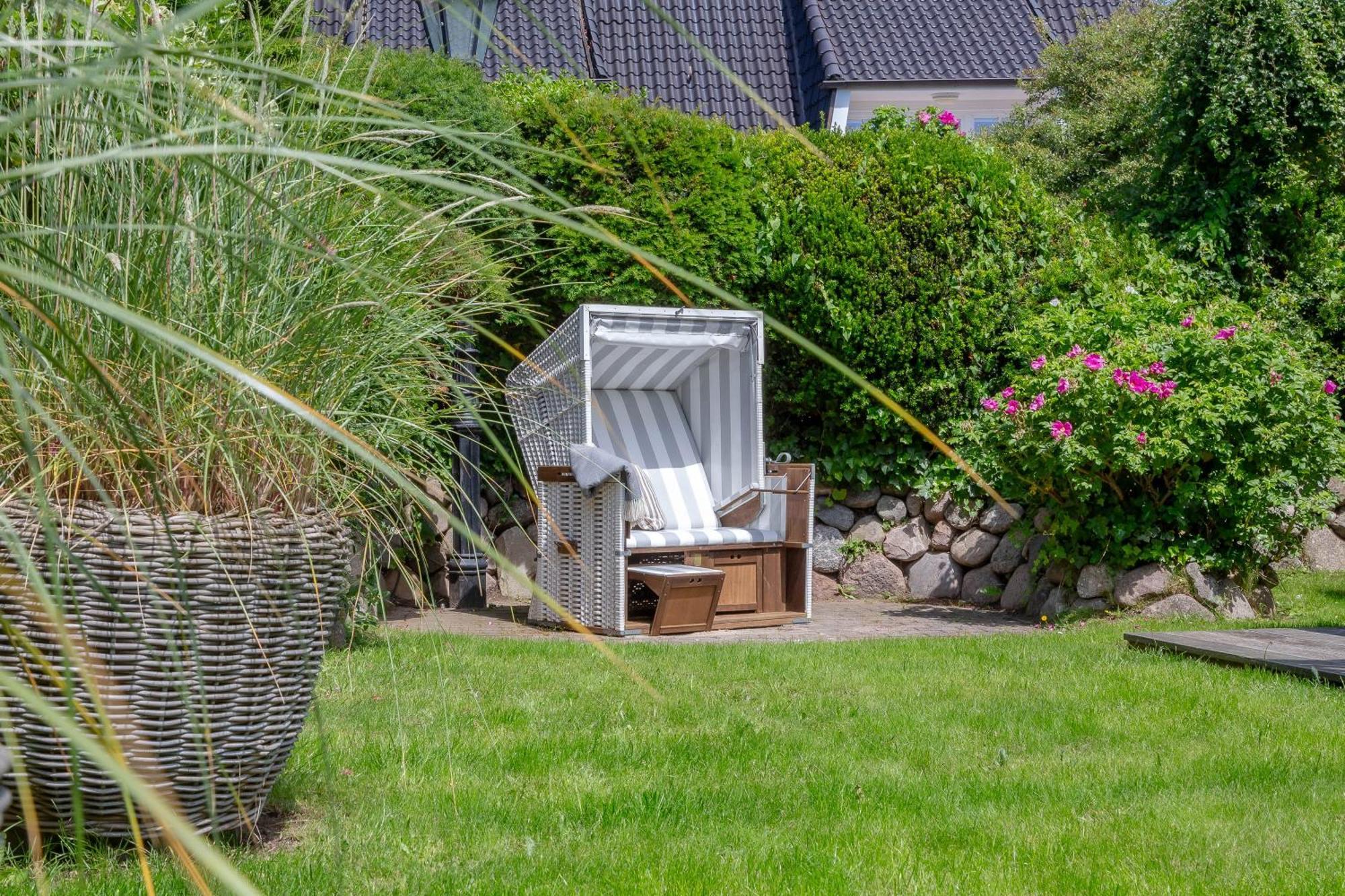 Ferienhaus Rosen Horstweg 5 *